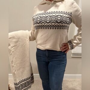 Women's Cream and Black Patterned Sweater